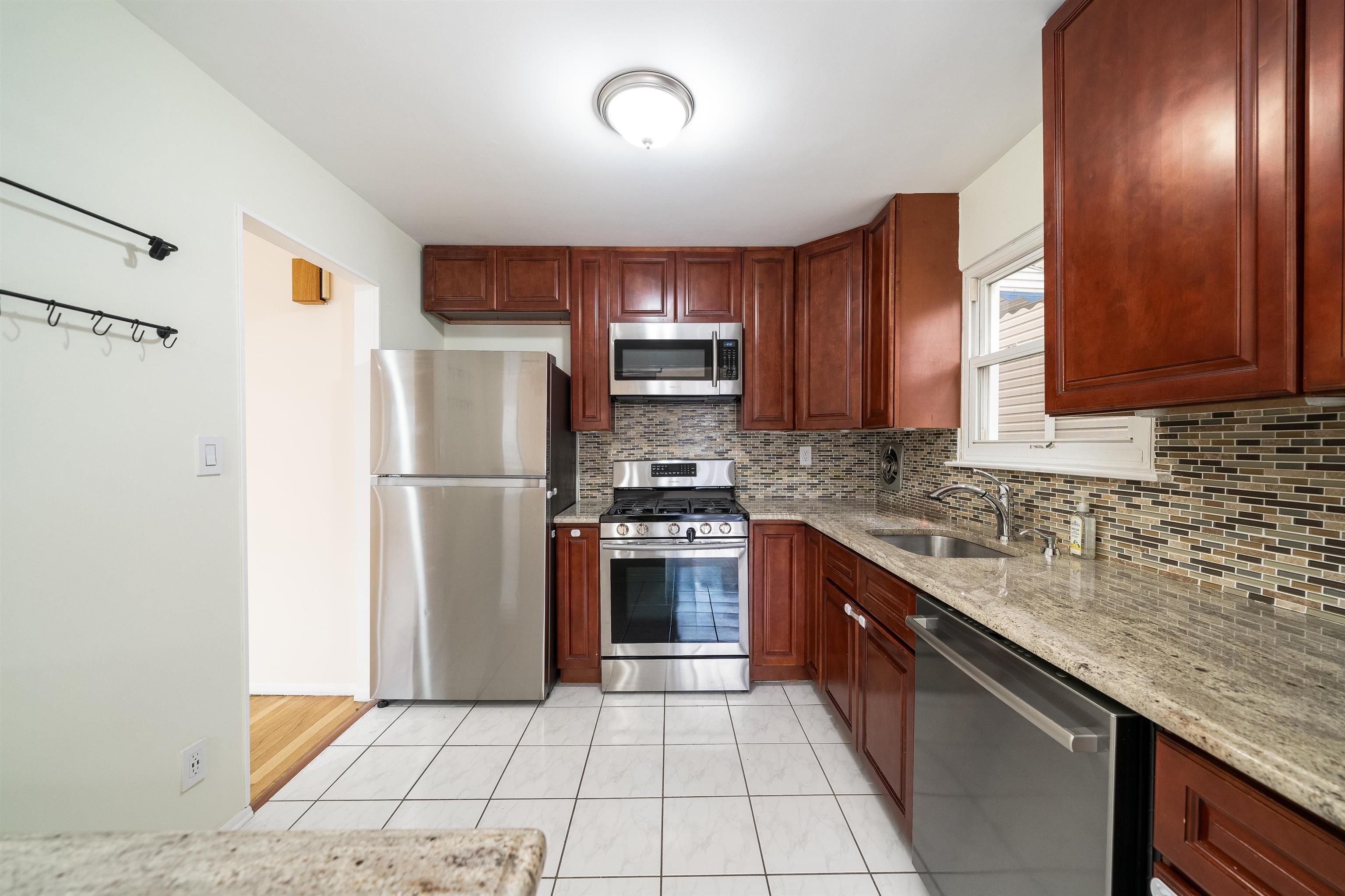 178 West 17th Street Bayonne NJ 07030