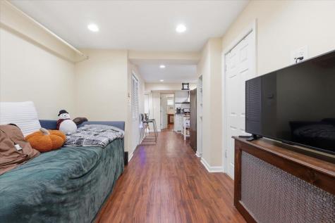 39 Waverly Street Jersey City NJ 07306