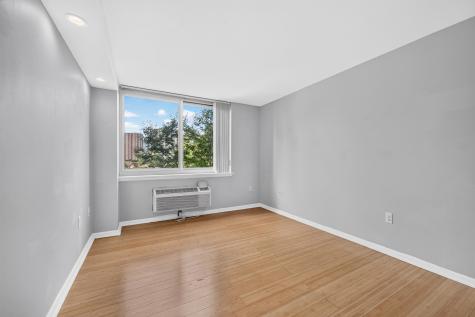 20 2nd Street Jersey City NJ 07302