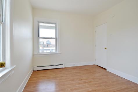 135 Lord Avenue Bayonne NJ 07002