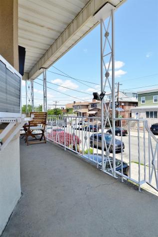 135 Lord Avenue Bayonne NJ 07002