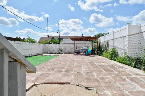 135 Lord Avenue Bayonne NJ 07002