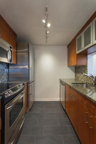 20 2nd Street Jersey City NJ 07302