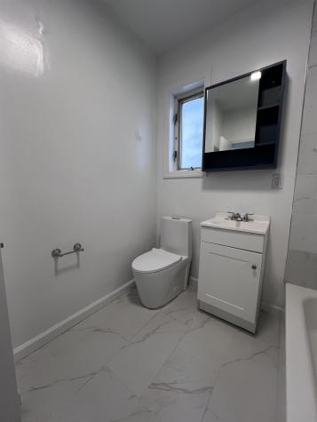 28 East 47th Street Bayonne NJ 07002