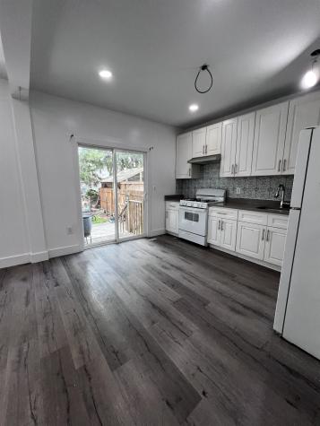 28 East 47th Street Bayonne NJ 07002