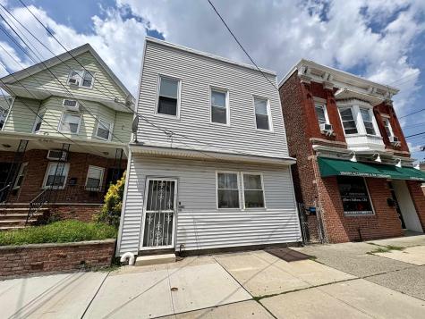 663 Avenue C Bayonne NJ 07002