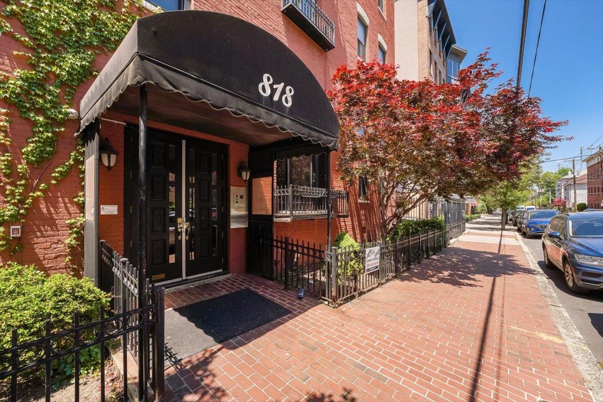 818 Jefferson Street Hoboken NJ 07030