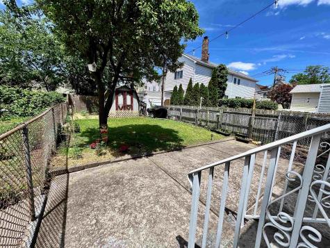 359 Avenue E Bayonne NJ 07002