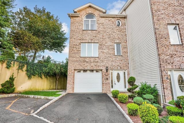 5 Hops Commons Court Secaucus NJ 07094