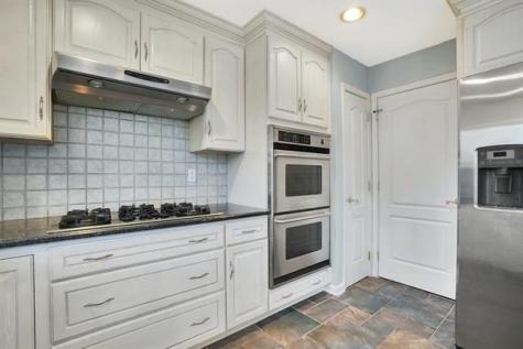 5 Hops Commons Court Secaucus NJ 07094