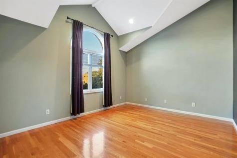 5 Hops Commons Court Secaucus NJ 07094