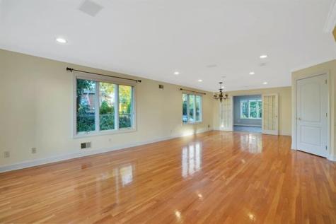 5 Hops Commons Court Secaucus NJ 07094