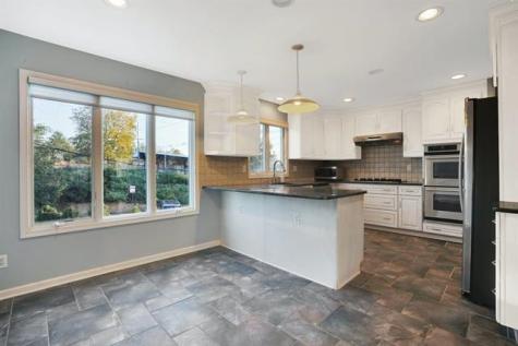 5 Hops Commons Court Secaucus NJ 07094