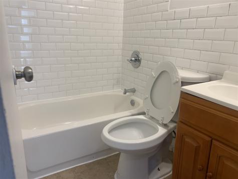 64 Tuers Avenue Jersey City NJ 07306-3267