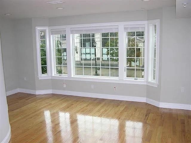 4713 Broadway Union City NJ 07087