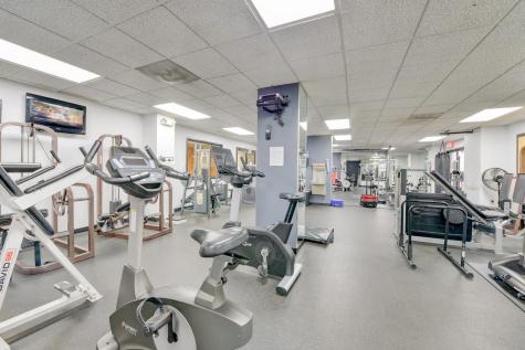 616 Harmon Cove Tower Secaucus NJ 07094