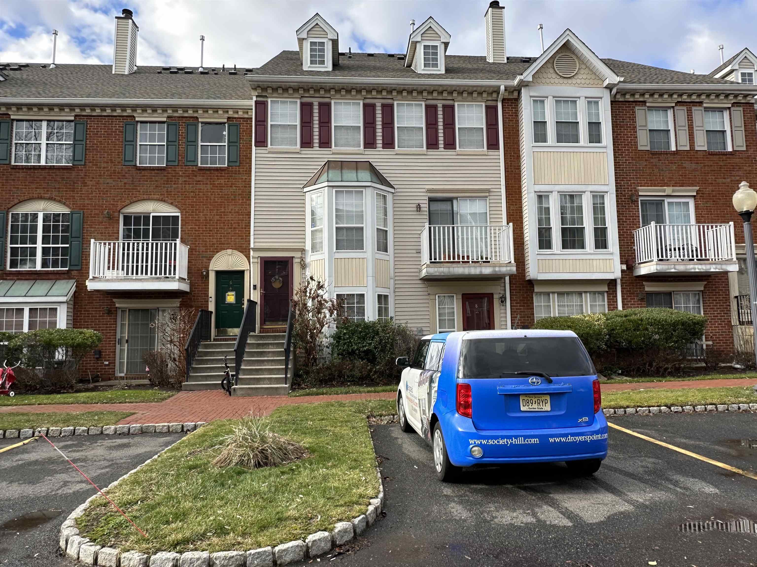 7 Holly Street Jersey City NJ 07305