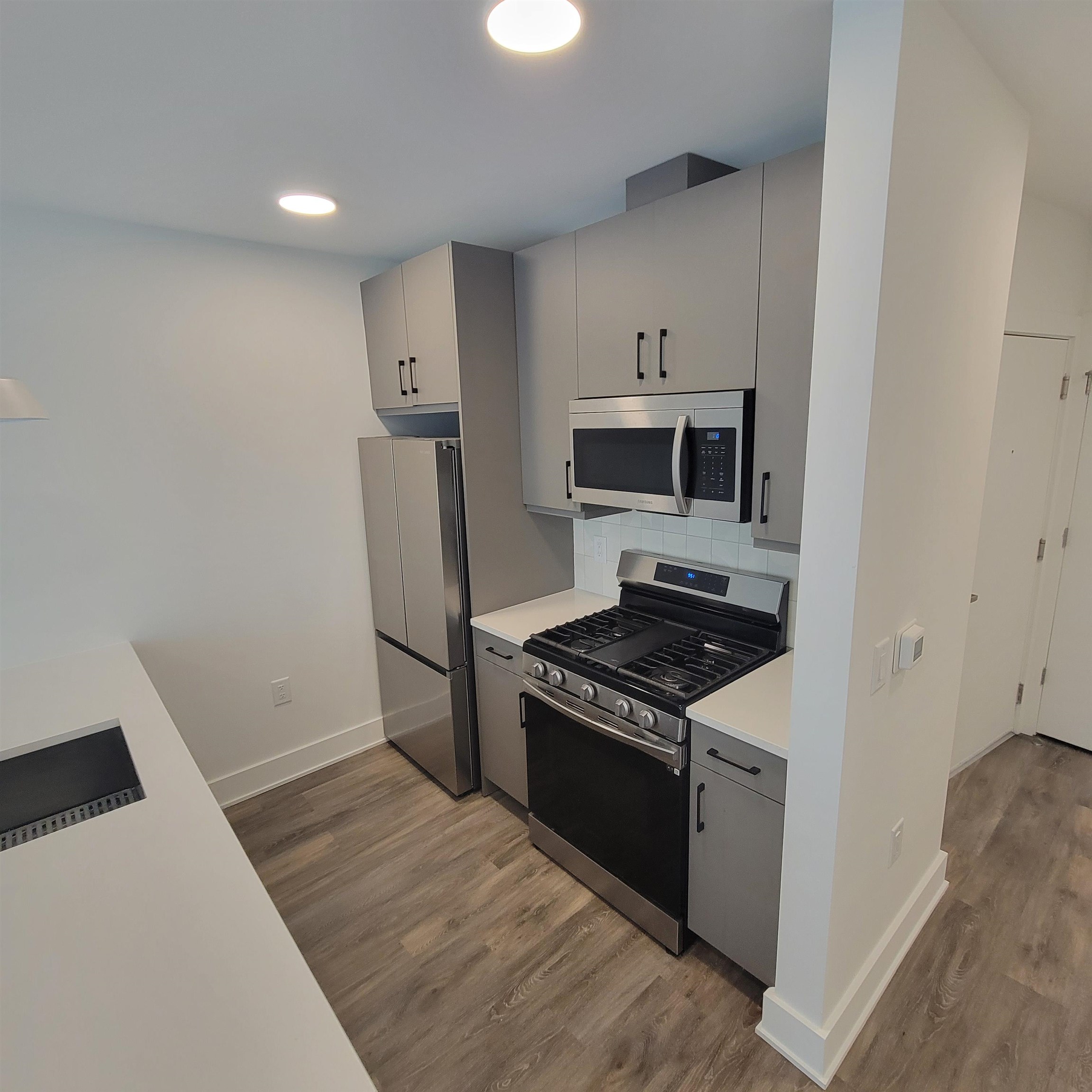 403 7th Street 7th Street Jersey City NJ 07002-3603