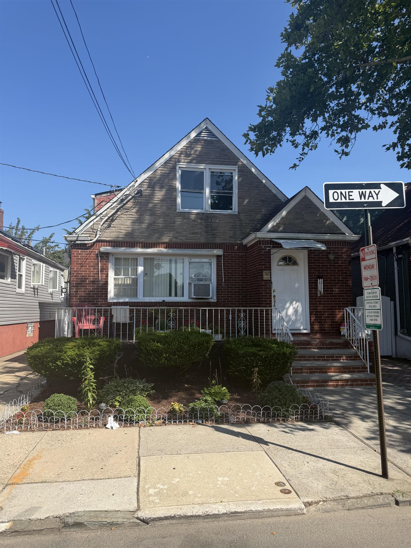8902 3rd Avenue North Bergen NJ 07047