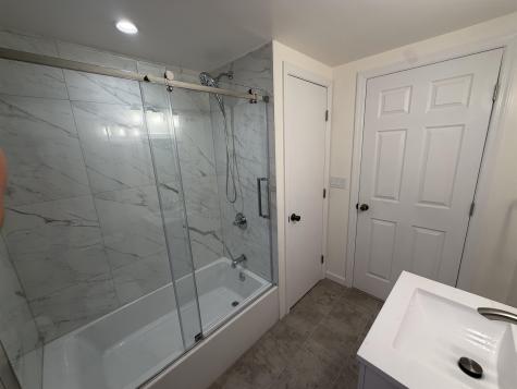 8902 3rd Avenue North Bergen NJ 07047