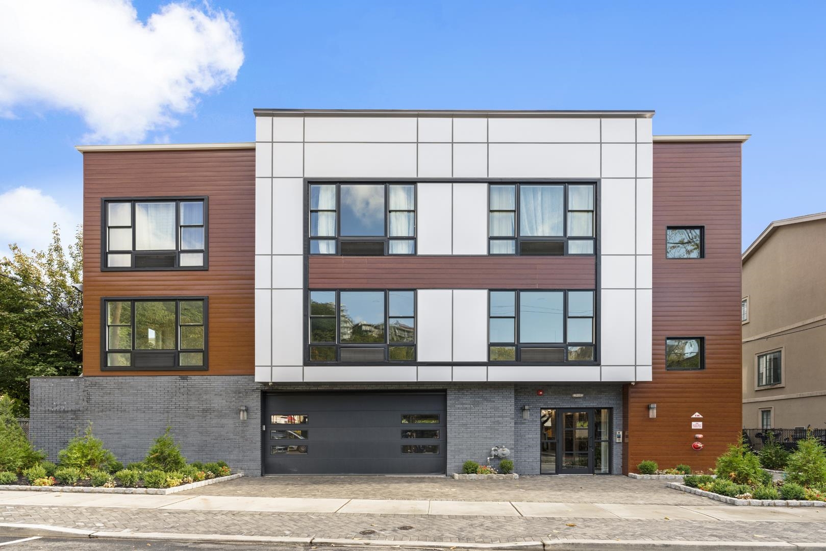 26 Grand Street Weehawken NJ 07086