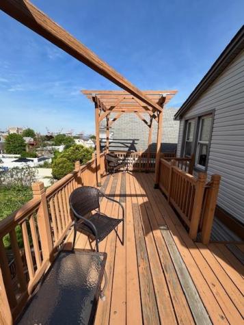 126 West 31st Street Bayonne NJ 07002-4221