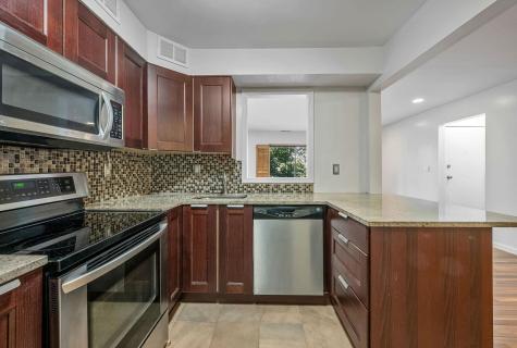 6409 Liberty Avenue North Bergen NJ 07047