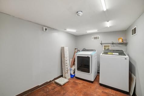 153 20th Street Union City NJ 07087