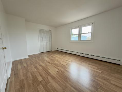 215 Seaview Avenue Jersey City NJ 07305