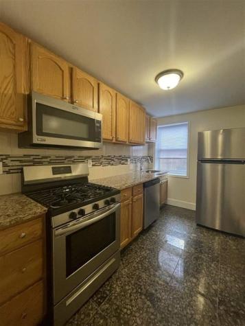 204 Christopher Columbus Drive Jersey City NJ 07302