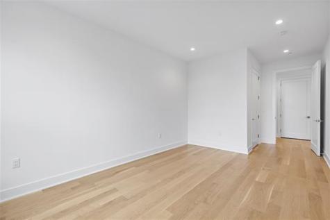 6025 Boulevard East West New York NJ 07093