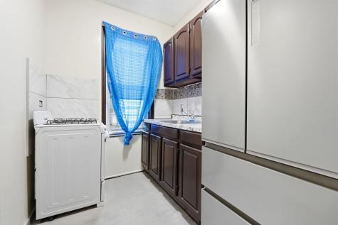 86 Seaview Avenue Jersey City NJ 07305-0000