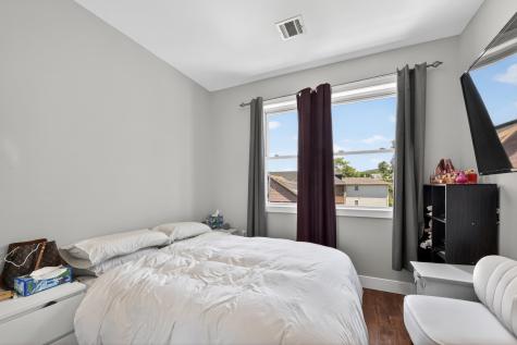 1432 46th Street North Bergen NJ 07047