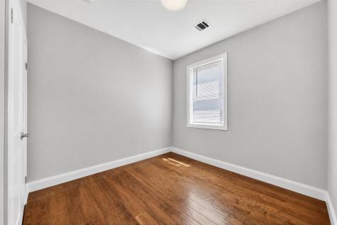 1432 46th Street North Bergen NJ 07047
