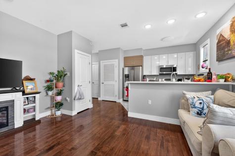 1432 46th Street North Bergen NJ 07047
