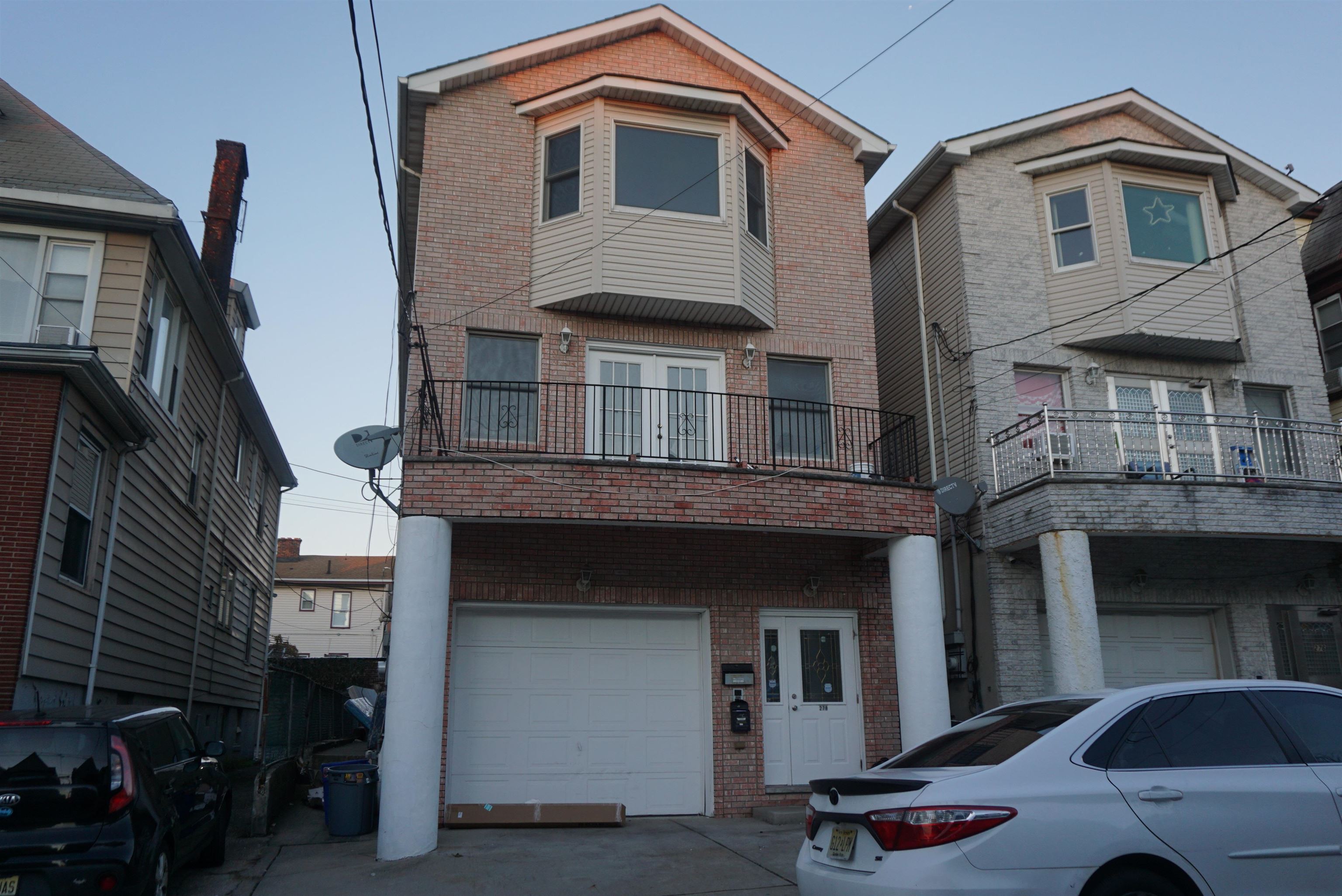278 Woodlawn Avenue Jersey City NJ 07305