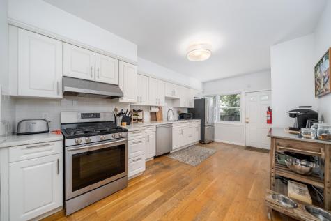 53 46th Street Weehawken NJ 07086