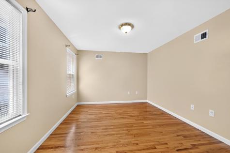 43 Manhattan Avenue Jersey City NJ 07307