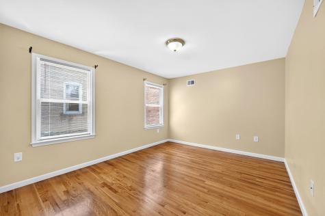 43 Manhattan Avenue Jersey City NJ 07307