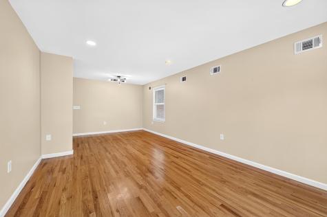 43 Manhattan Avenue Jersey City NJ 07307