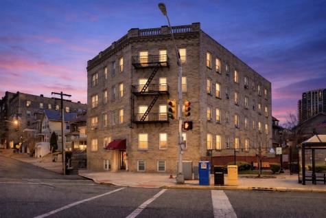 18 74th Street North Bergen NJ 07047