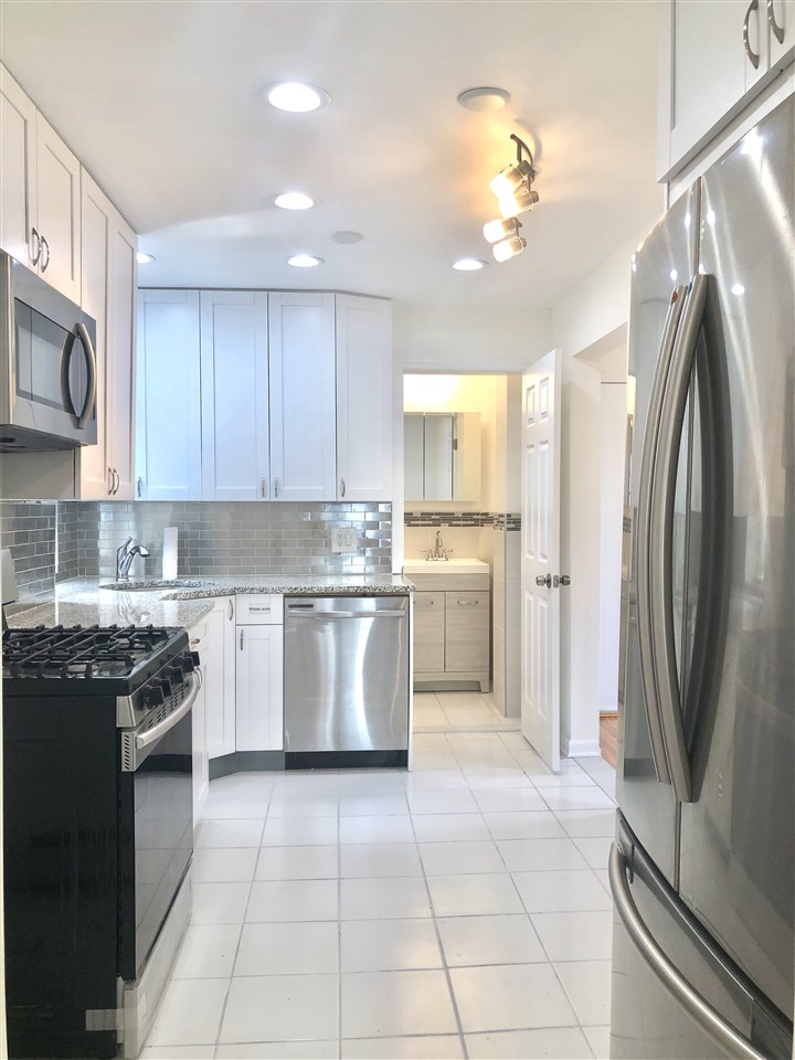151 Bleecker Street Jersey City NJ 07307
