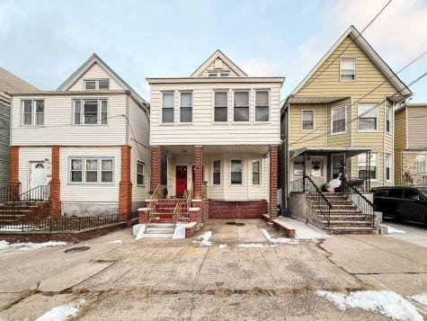 186 Avenue C Bayonne NJ 07002