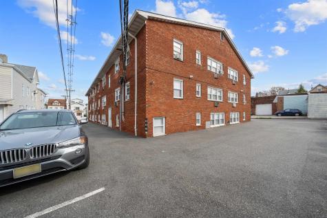 34 East 32nd Street Bayonne NJ 07002
