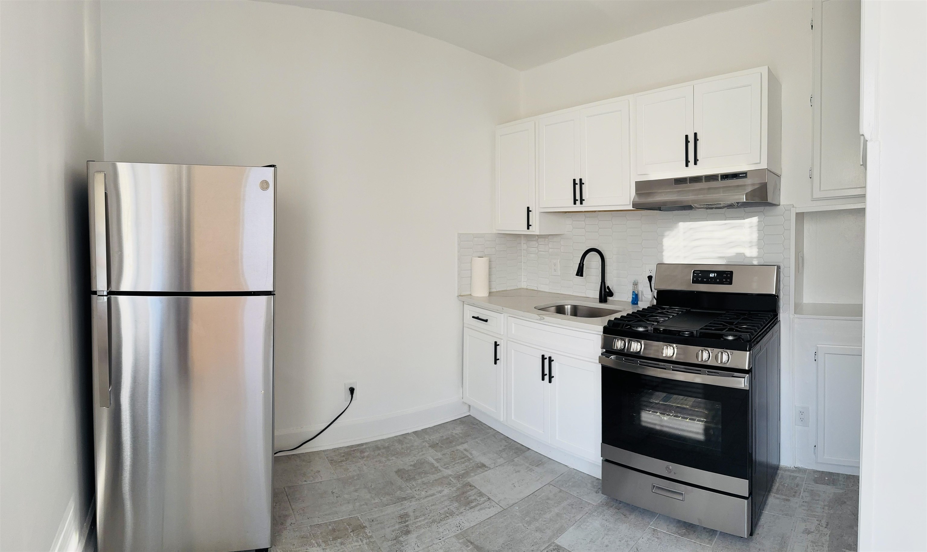 733 Hudson Avenue Secaucus NJ 07094