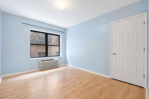 8915 Bergenwood Avenue North Bergen NJ 07047