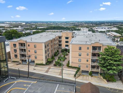 8915 Bergenwood Avenue North Bergen NJ 07047