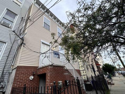 225 Halladay Street Jersey City NJ 07304