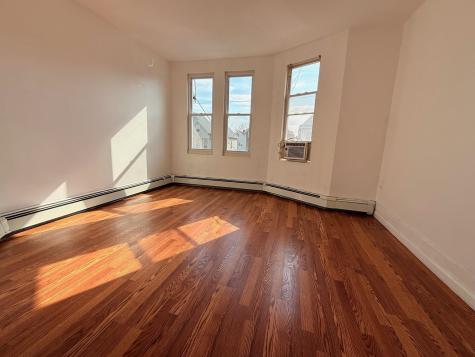 35 West 47th Street Bayonne NJ 07002