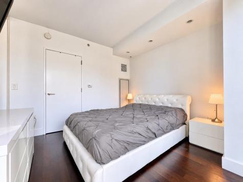 77 Hudson Street Jersey City NJ 07302